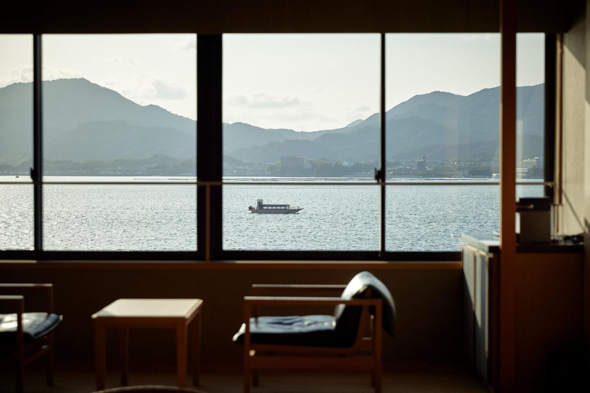 Hotel Itsukushima Iroha Hatsukaichi Exterior foto